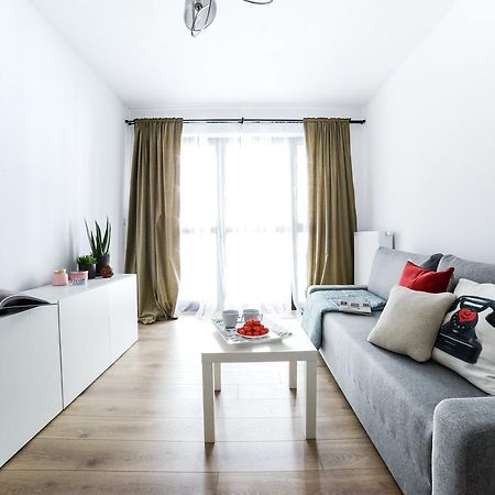Cosy Apartment In Varşovia Exterior foto