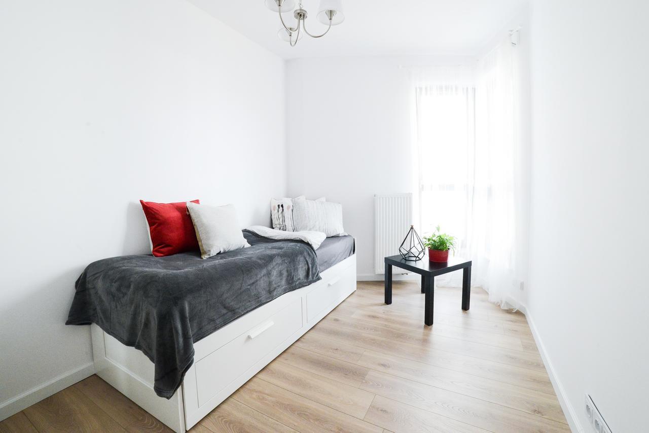 Cosy Apartment In Varşovia Exterior foto
